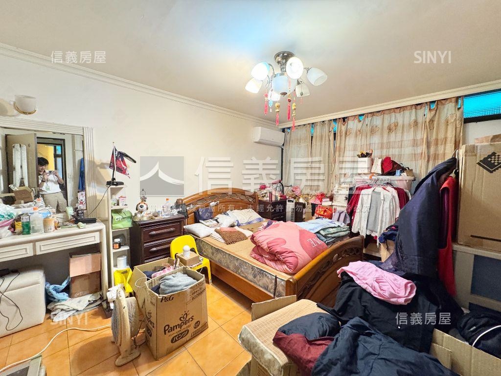 景安捷運花園邊間四房房屋室內格局與周邊環境