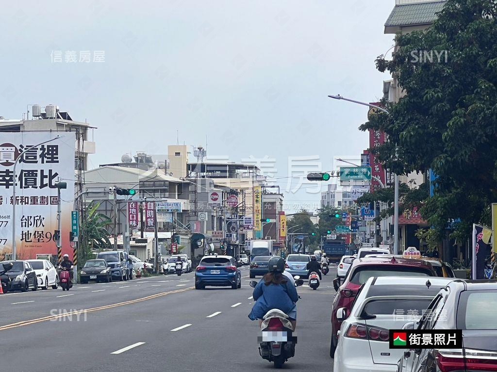 世界南科Ａ２房平車房屋室內格局與周邊環境