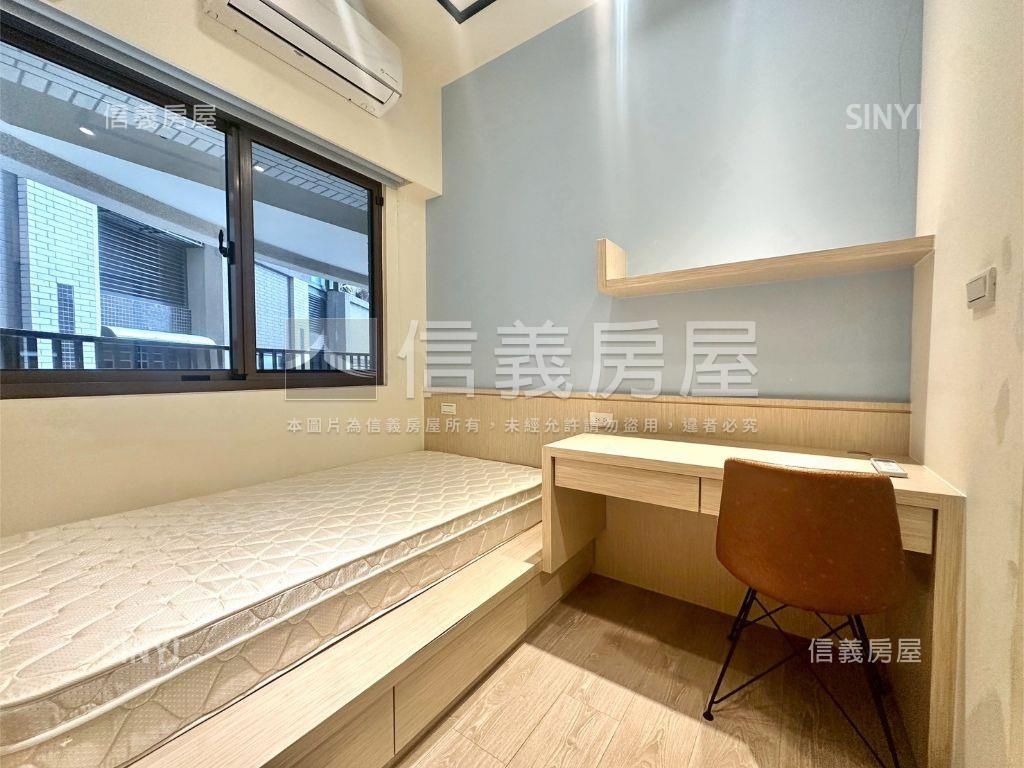 楠梓河案首排兩房車位房屋室內格局與周邊環境