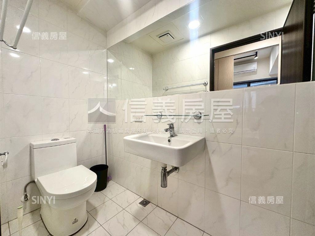 楠梓河案首排兩房車位房屋室內格局與周邊環境