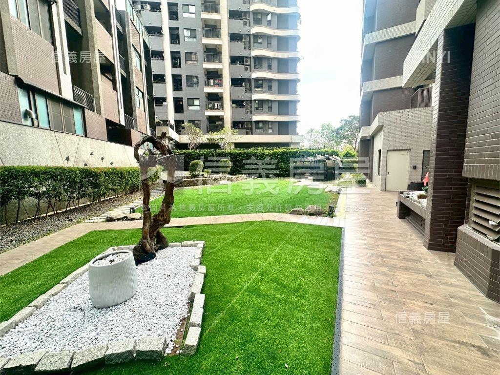 楠梓河案首排兩房車位房屋室內格局與周邊環境