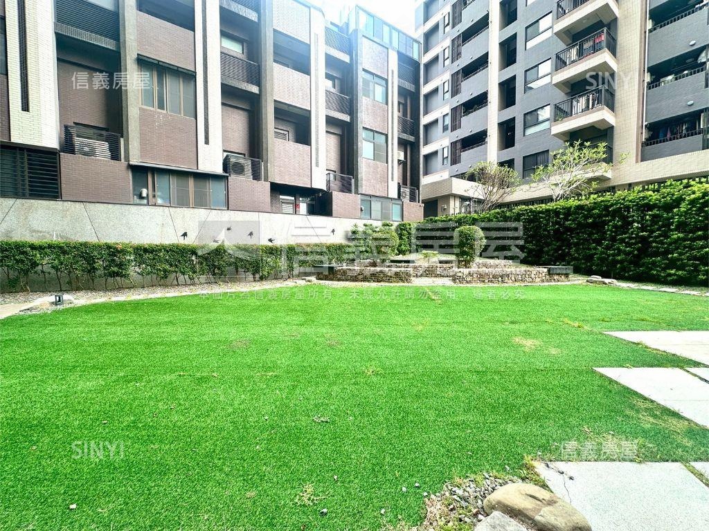 楠梓河案首排兩房車位房屋室內格局與周邊環境