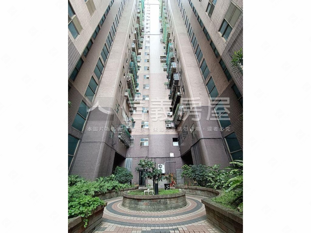 樹林電梯邊間三房房屋室內格局與周邊環境