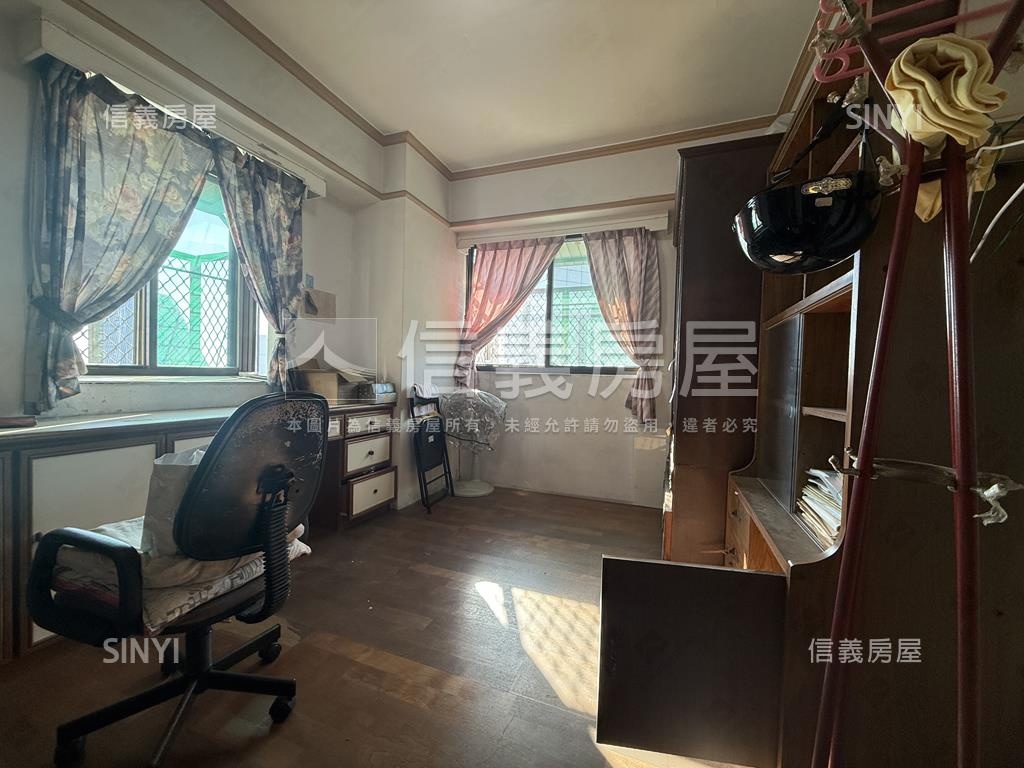 亞灣高樓海景採光大三房房屋室內格局與周邊環境