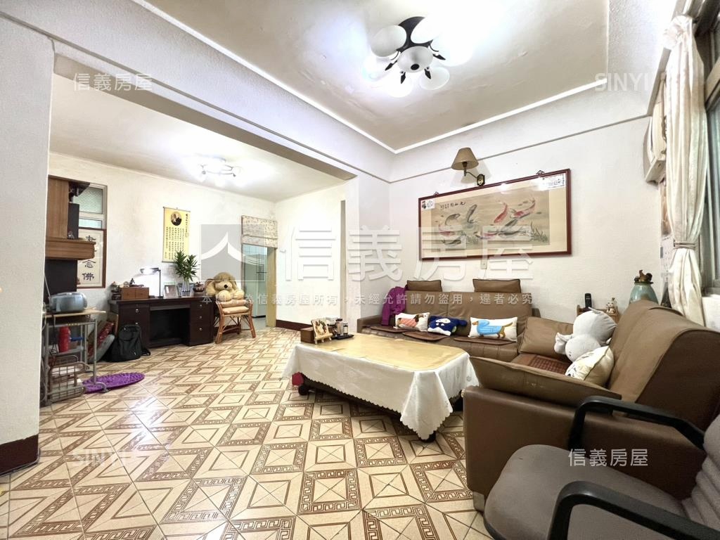 捷運～稀有邊間公寓一樓房屋室內格局與周邊環境