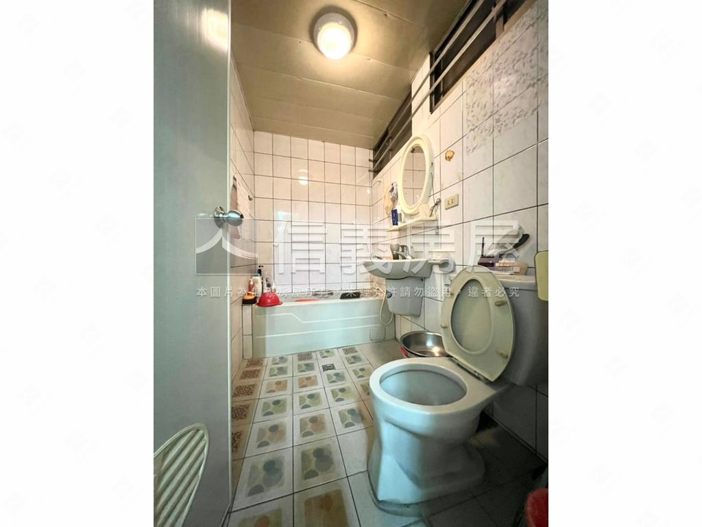 捷運～稀有邊間公寓一樓房屋室內格局與周邊環境