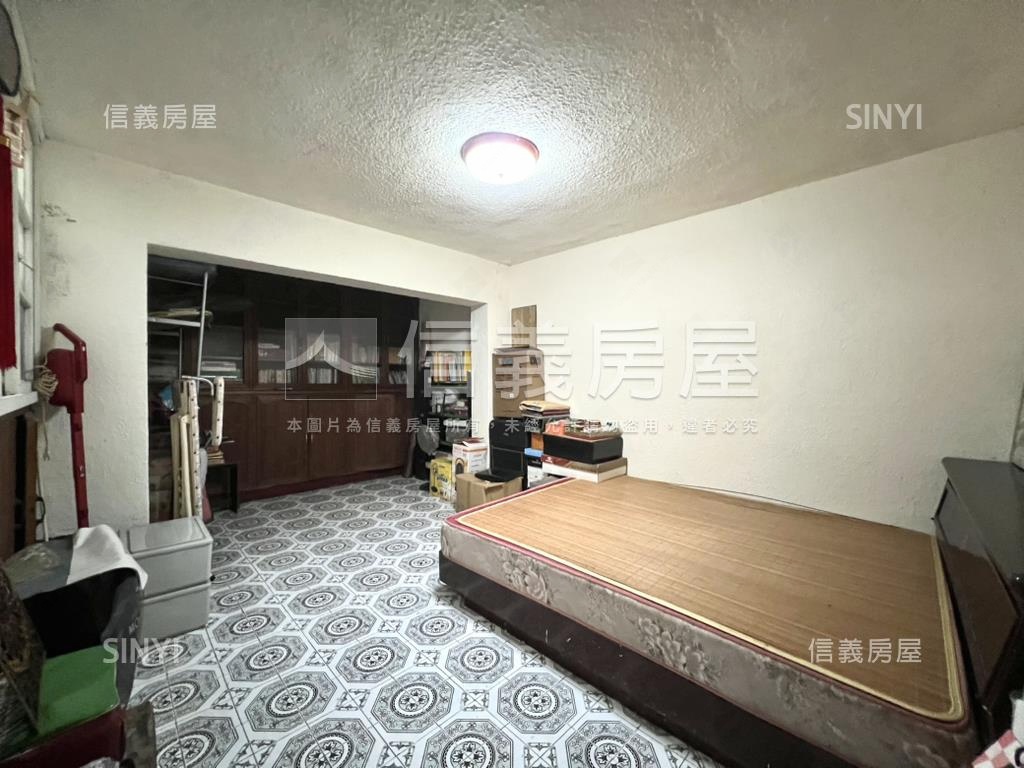 捷運～稀有邊間公寓一樓房屋室內格局與周邊環境