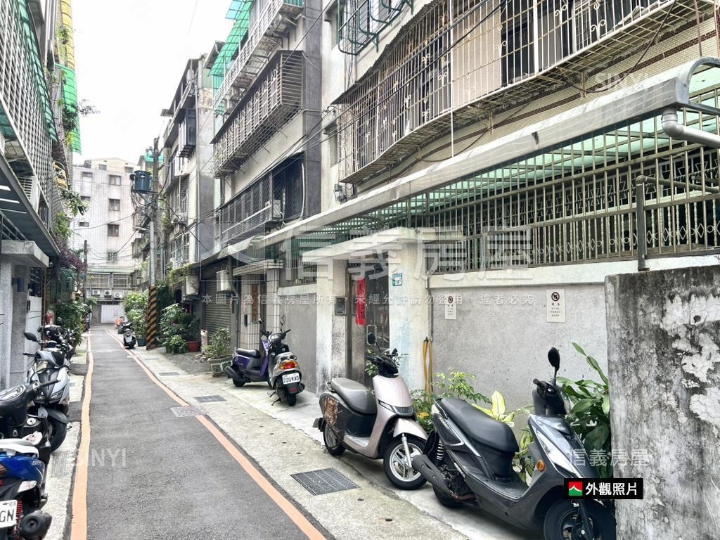 捷運～稀有邊間公寓一樓房屋室內格局與周邊環境