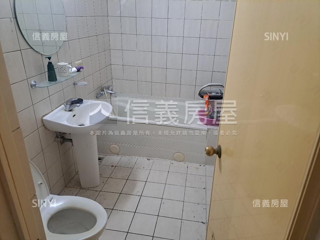 民光街１樓大空間房屋室內格局與周邊環境