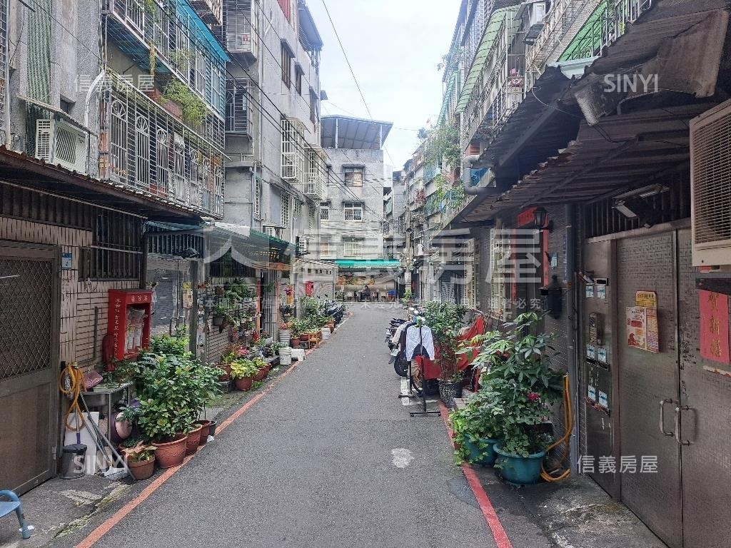 民光街１樓大空間房屋室內格局與周邊環境