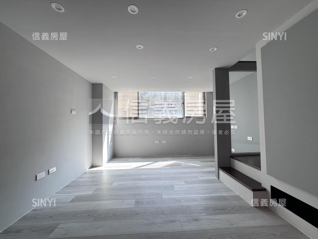 樂鑽挑高美美屋房屋室內格局與周邊環境