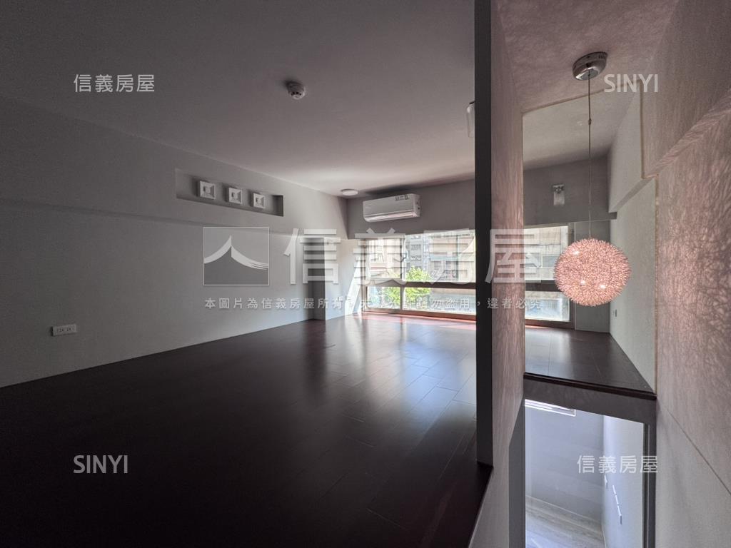 樂鑽挑高美美屋房屋室內格局與周邊環境