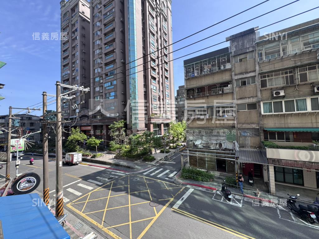 樂鑽挑高美美屋房屋室內格局與周邊環境