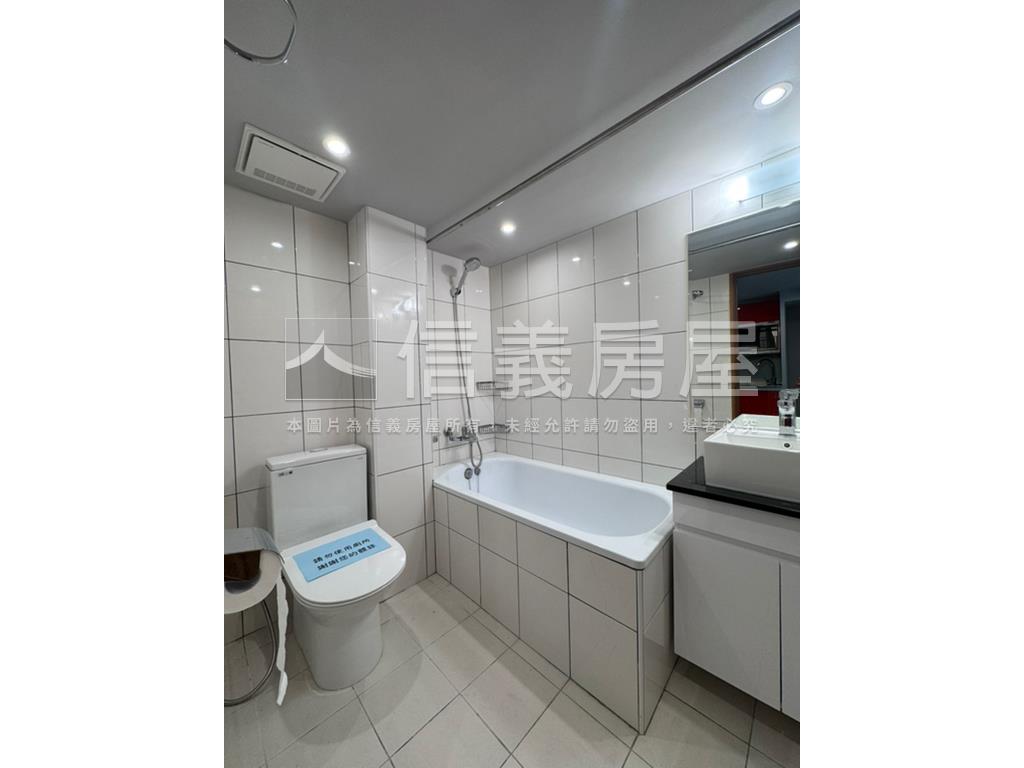 樂鑽挑高美美屋房屋室內格局與周邊環境