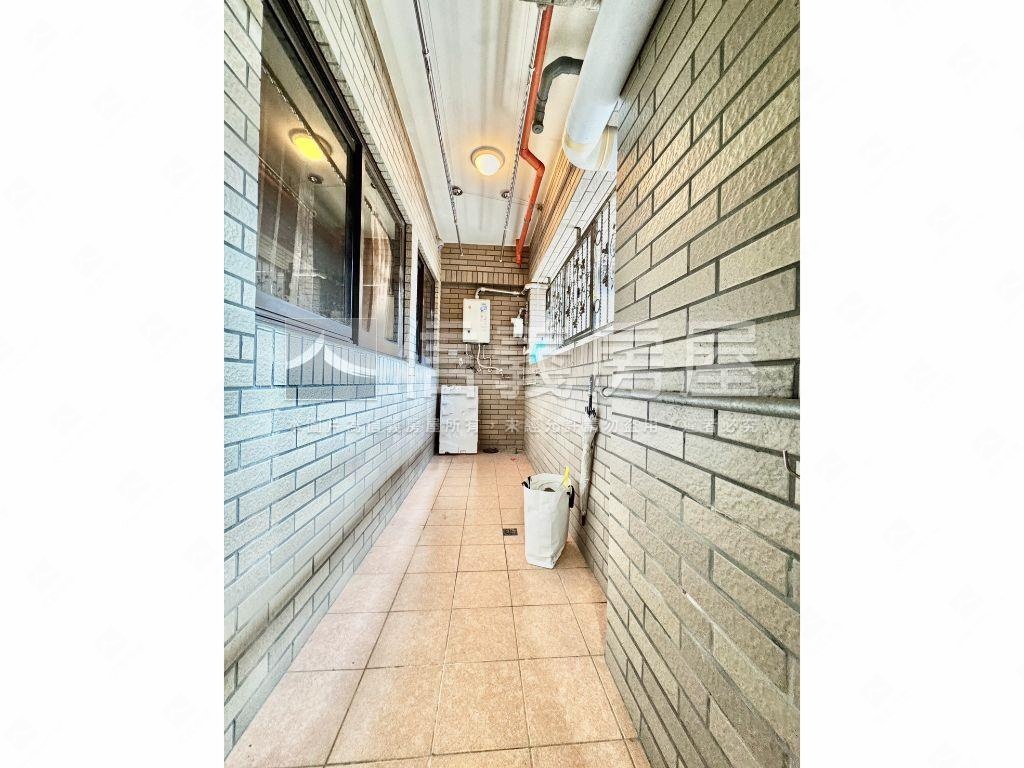 墨爾本高樓景觀三房車位房屋室內格局與周邊環境