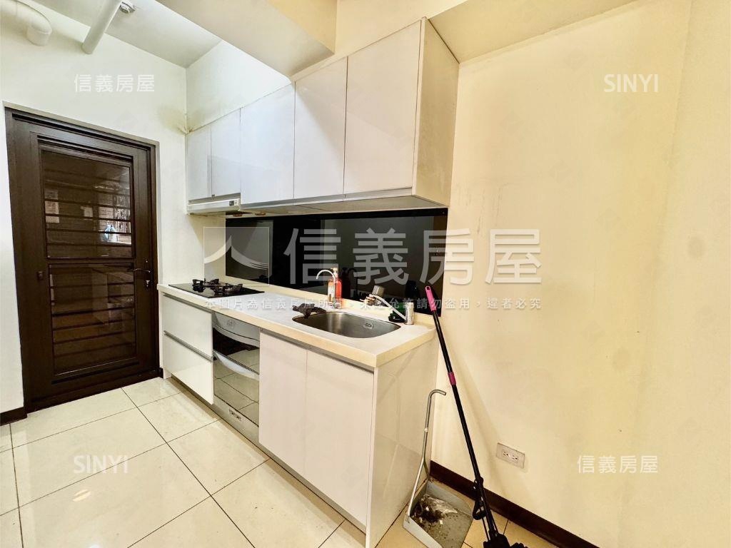 墨爾本高樓景觀三房車位房屋室內格局與周邊環境