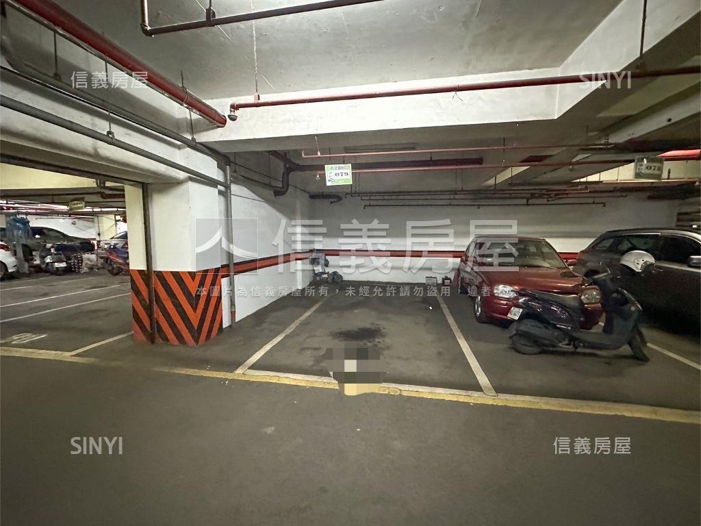★汐止電梯三房車位★房屋室內格局與周邊環境