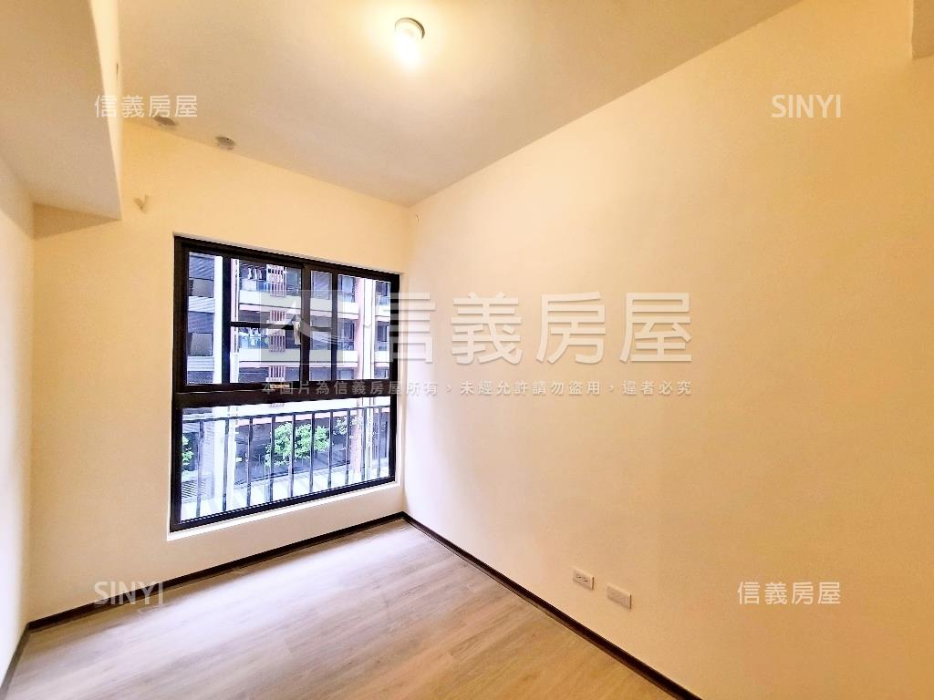 近Ａ１０捷運豐川三房車位房屋室內格局與周邊環境