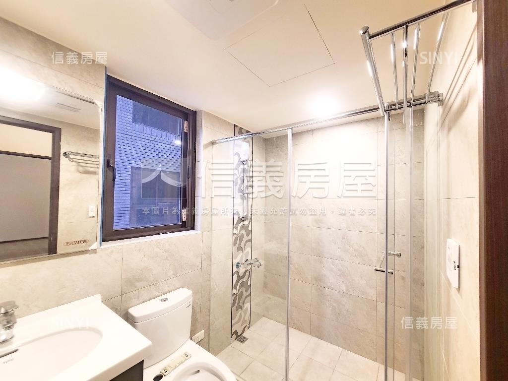 近Ａ１０捷運豐川三房車位房屋室內格局與周邊環境