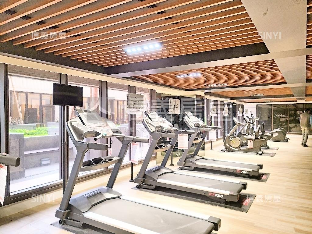 近Ａ１０捷運豐川三房車位房屋室內格局與周邊環境