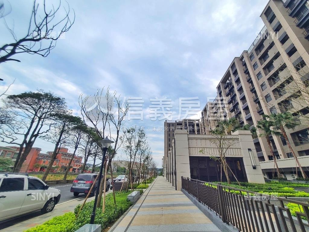 近Ａ１０捷運豐川三房車位房屋室內格局與周邊環境