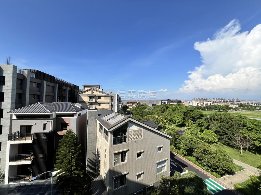 近書法公園質感三房車位房屋室內格局與周邊環境