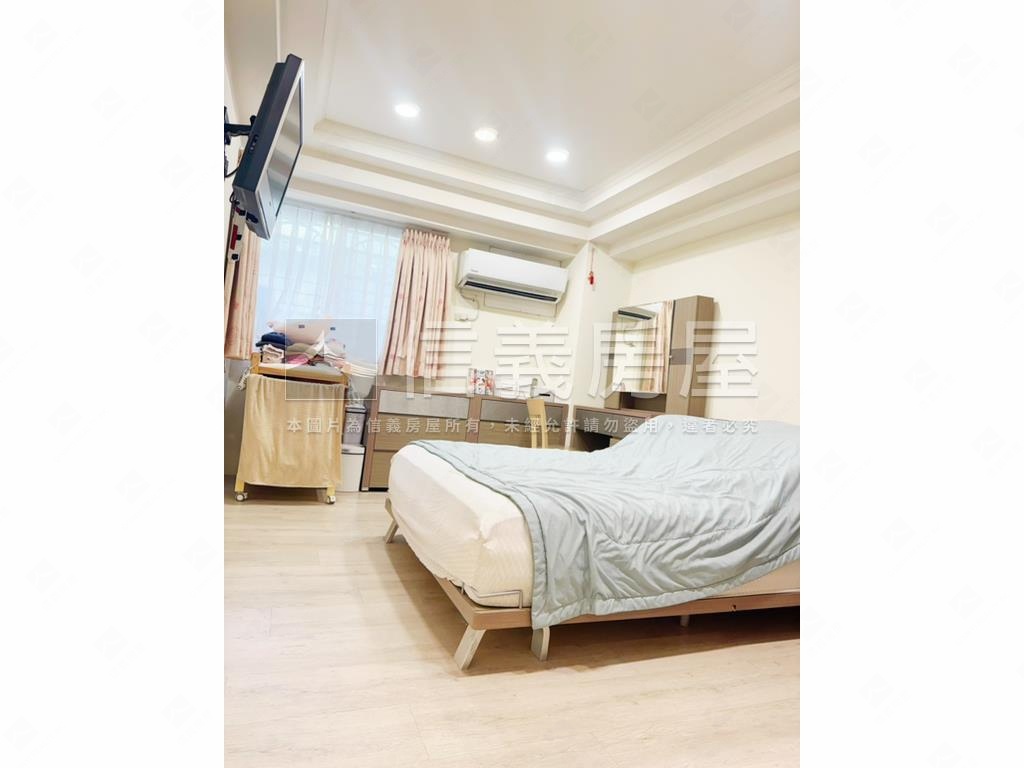 亞東捷運。美妝華廈三房房屋室內格局與周邊環境