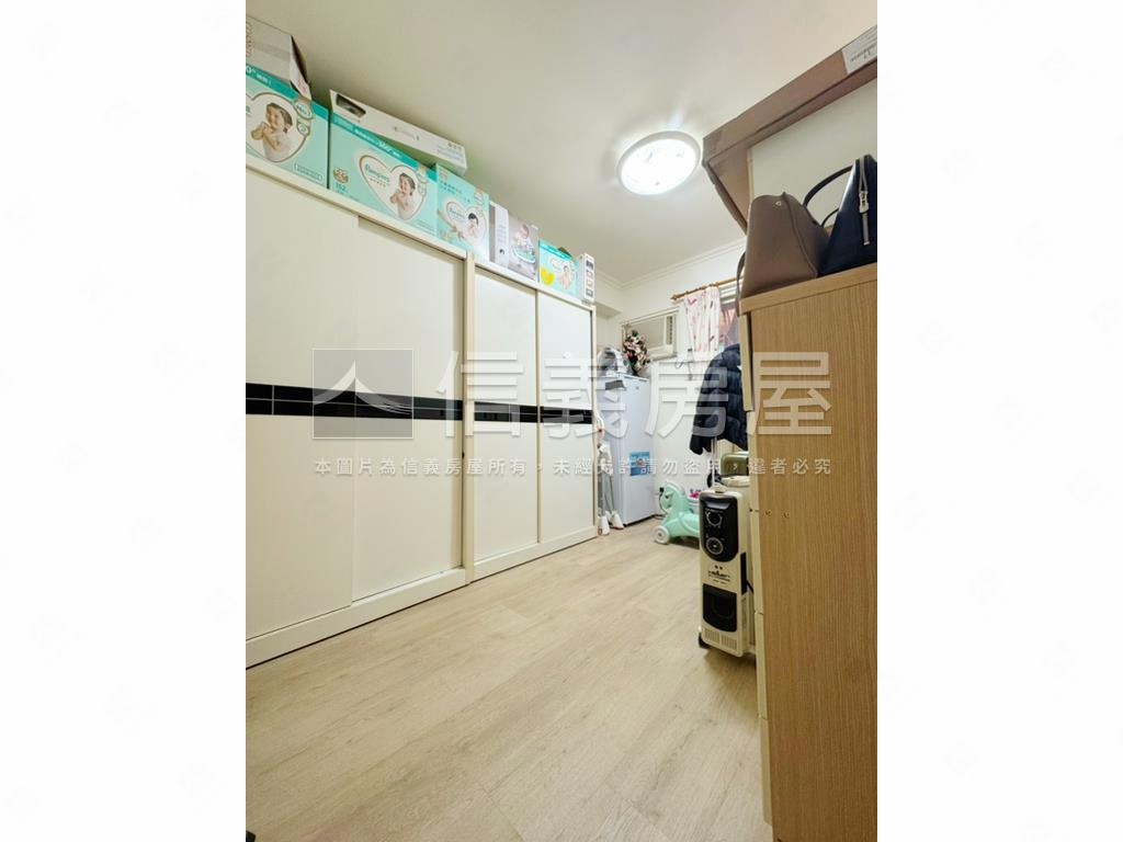 亞東捷運。美妝華廈三房房屋室內格局與周邊環境