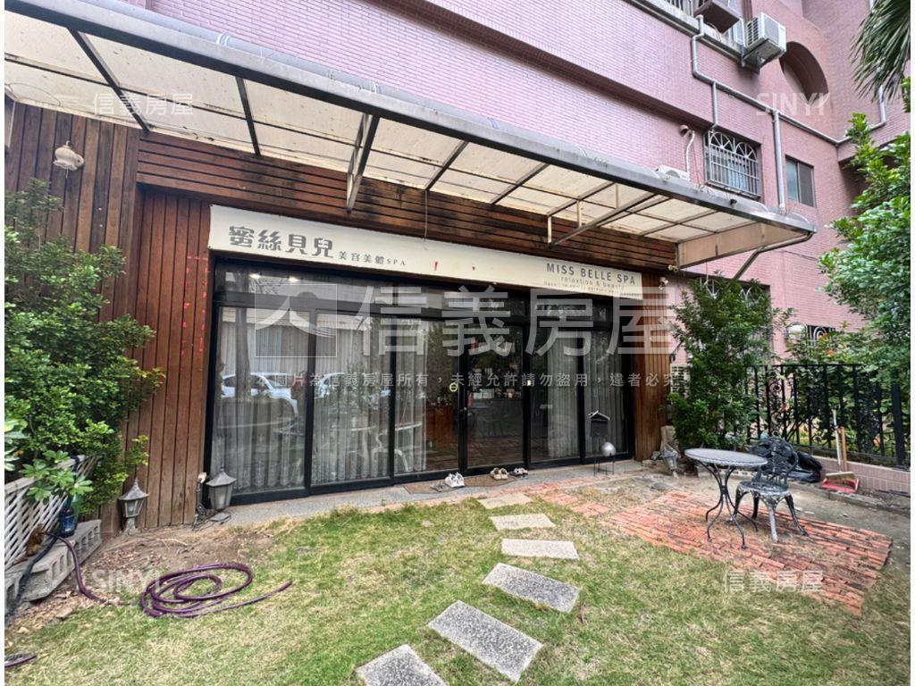 巨蛋商圈蛋黃區金店面附車房屋室內格局與周邊環境