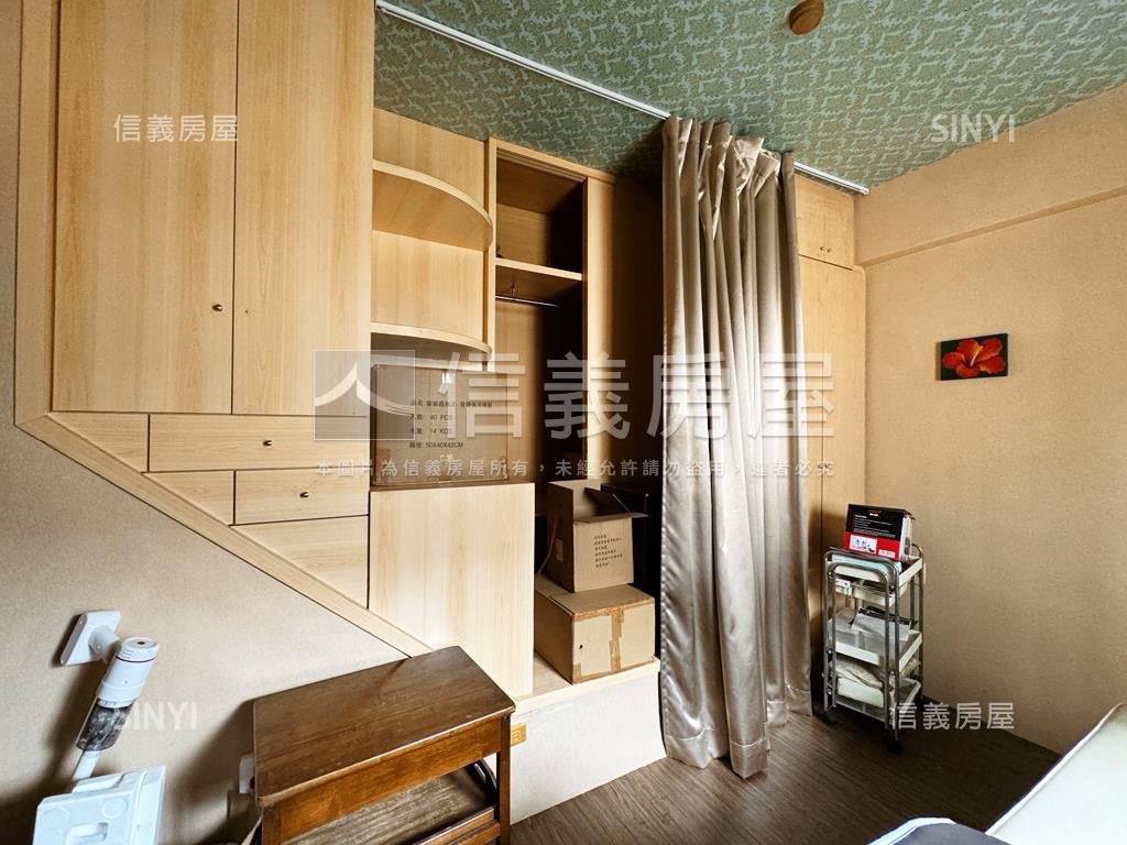 巨蛋商圈蛋黃區金店面附車房屋室內格局與周邊環境