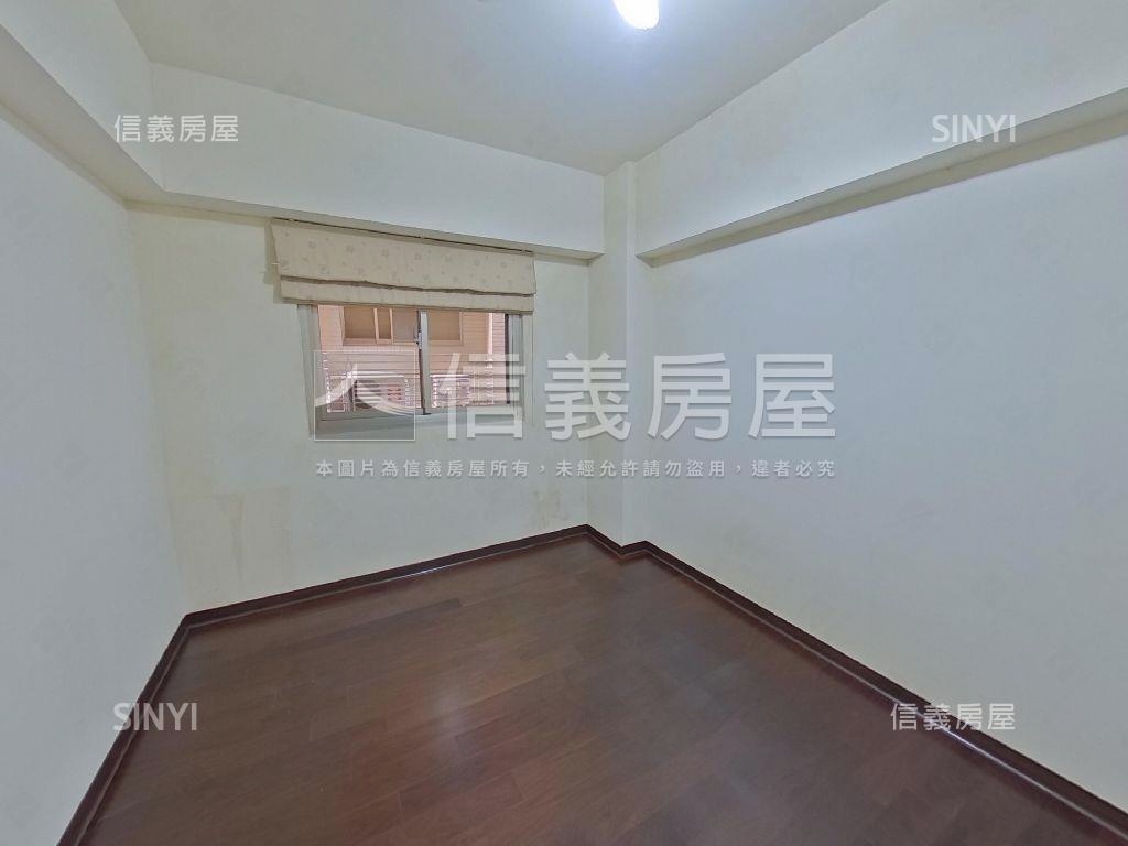 竹城采都４房雙車位房屋室內格局與周邊環境