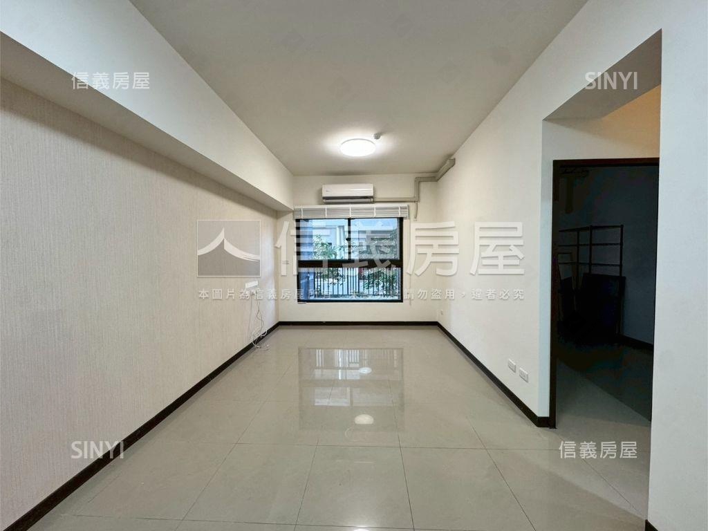 大露臺兩房平車房屋室內格局與周邊環境