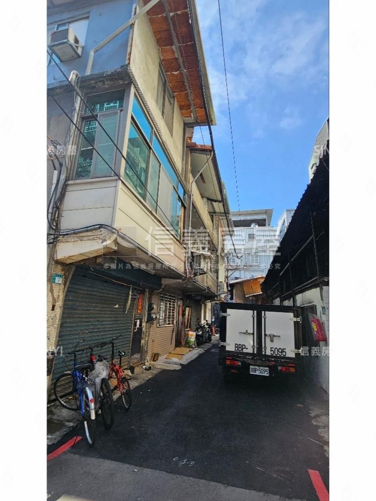 化成路巷弄內透天房屋室內格局與周邊環境