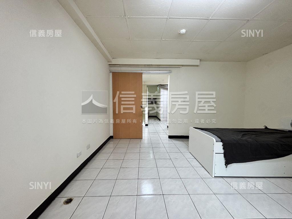 可看！五期質感樓店！房屋室內格局與周邊環境