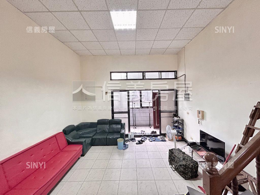 近捷運迴龍醫院樓中樓房屋室內格局與周邊環境