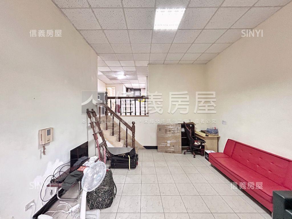 近捷運迴龍醫院樓中樓房屋室內格局與周邊環境