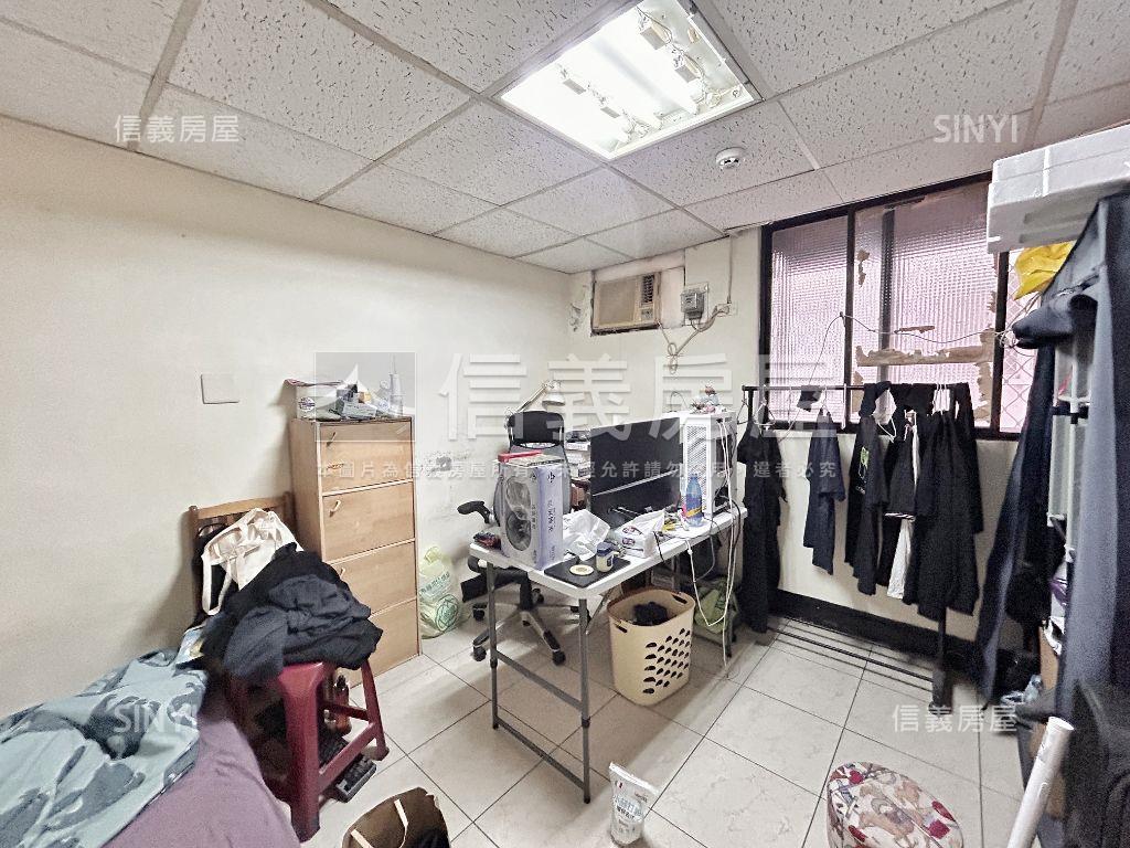 近捷運迴龍醫院樓中樓房屋室內格局與周邊環境