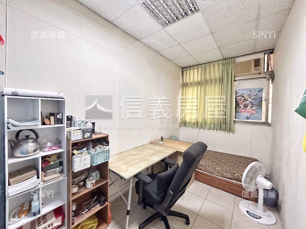 近捷運迴龍醫院樓中樓房屋室內格局與周邊環境