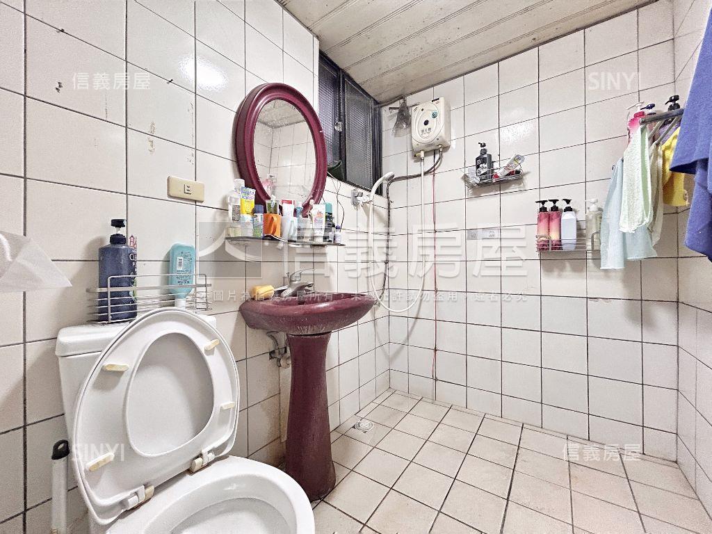 近捷運迴龍醫院樓中樓房屋室內格局與周邊環境