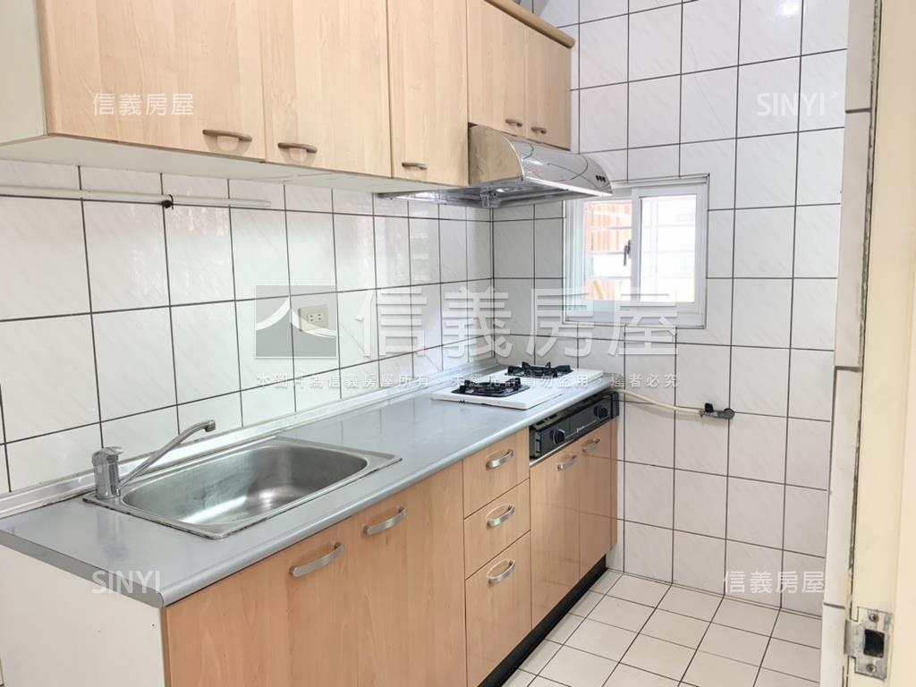 環山路大寧境稀有一樓戶房屋室內格局與周邊環境