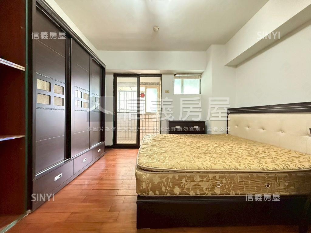 近科博館三房附車位房屋室內格局與周邊環境