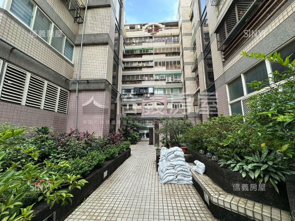 近科博館三房附車位房屋室內格局與周邊環境