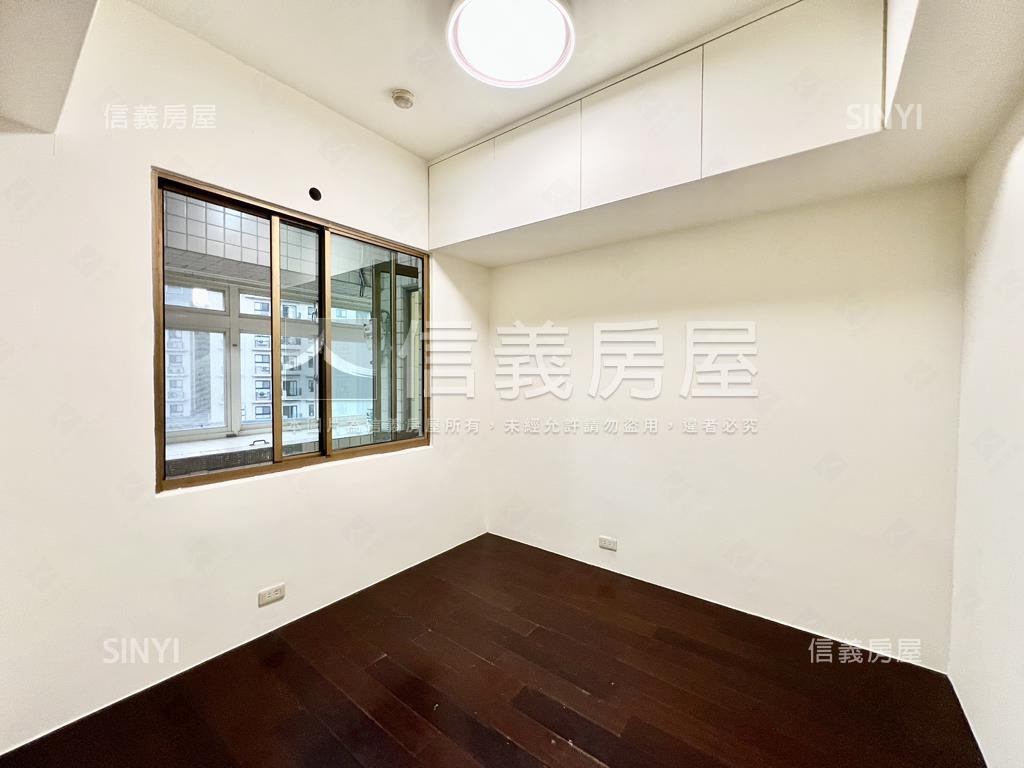 公園旁園圃社區三房房屋室內格局與周邊環境