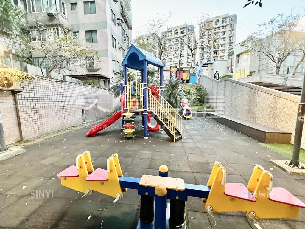 公園旁園圃社區三房房屋室內格局與周邊環境