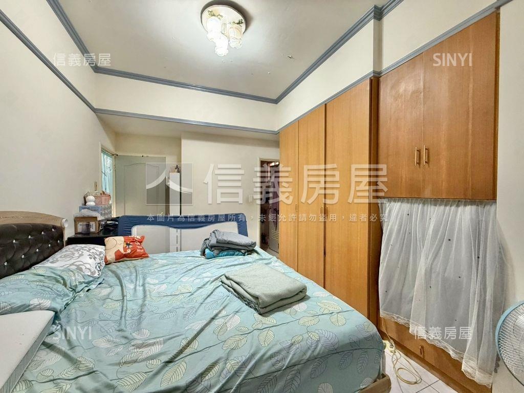 文心及第三房附車位房屋室內格局與周邊環境