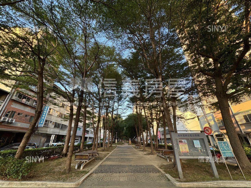 文心及第三房附車位房屋室內格局與周邊環境