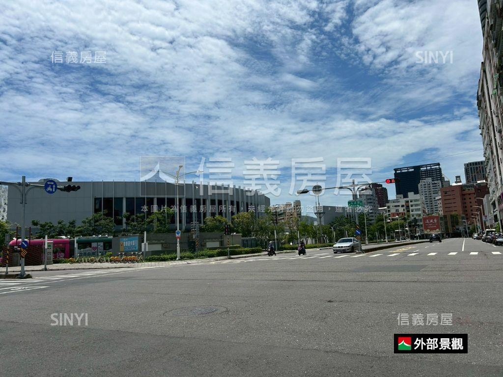 亞灣輕軌電梯套房房屋室內格局與周邊環境