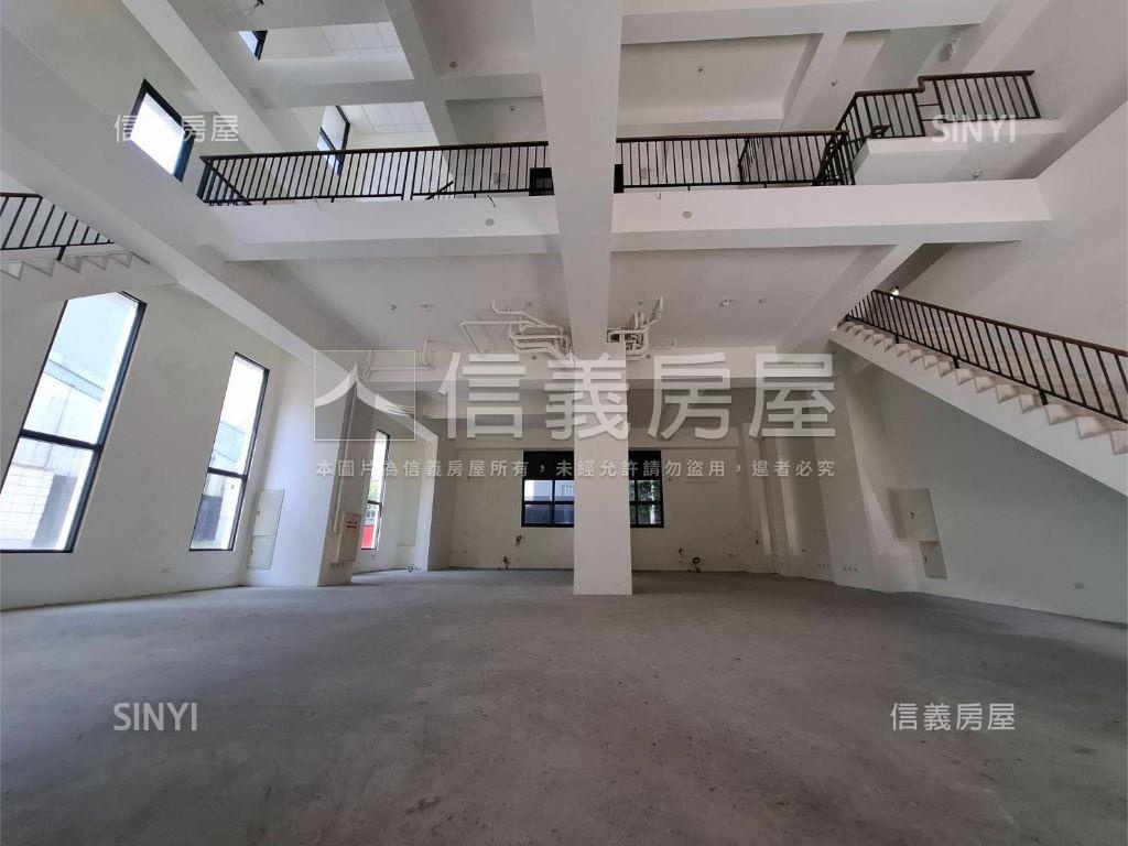 １１期旗艦百坪雙店面房屋室內格局與周邊環境
