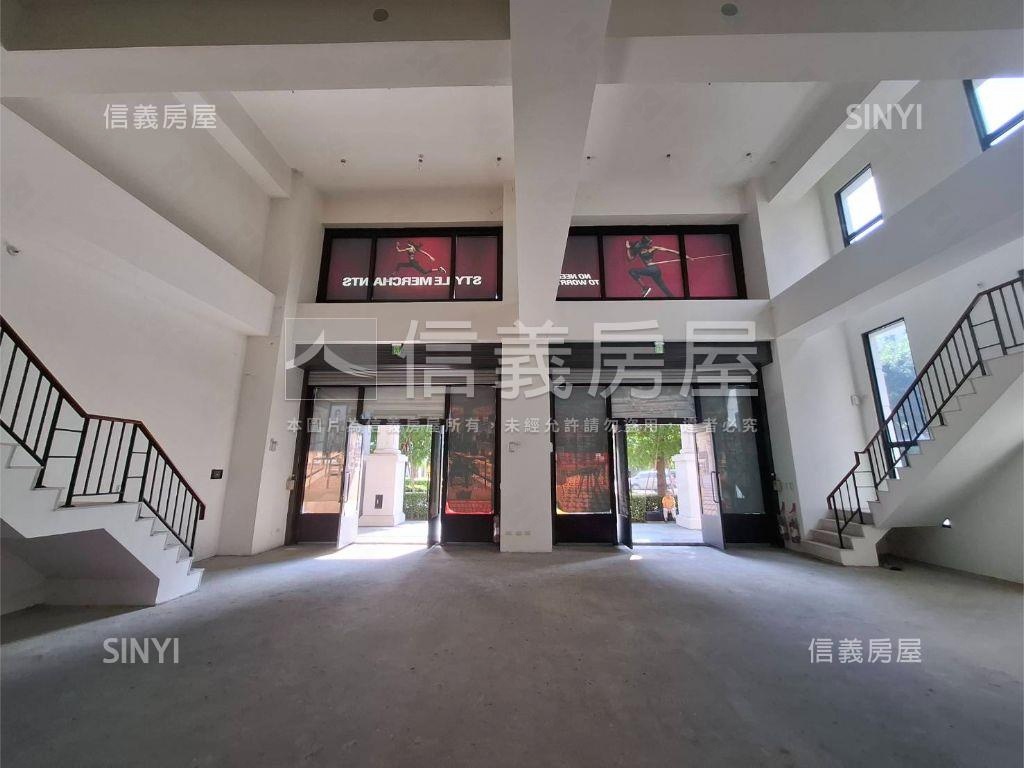 １１期旗艦百坪雙店面房屋室內格局與周邊環境