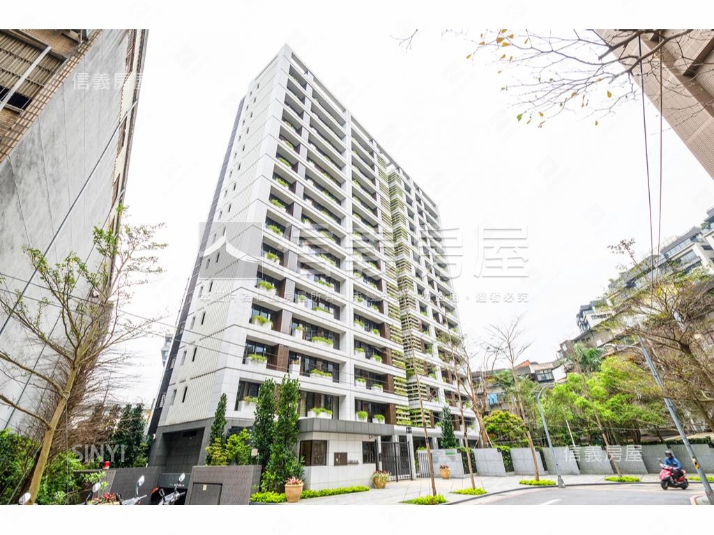 首泰大方發財八樓房屋室內格局與周邊環境